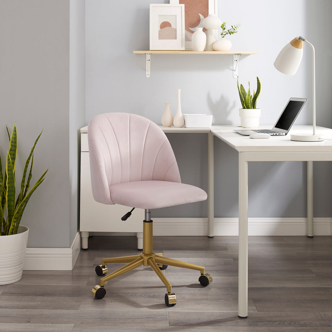 Light pink task online chair