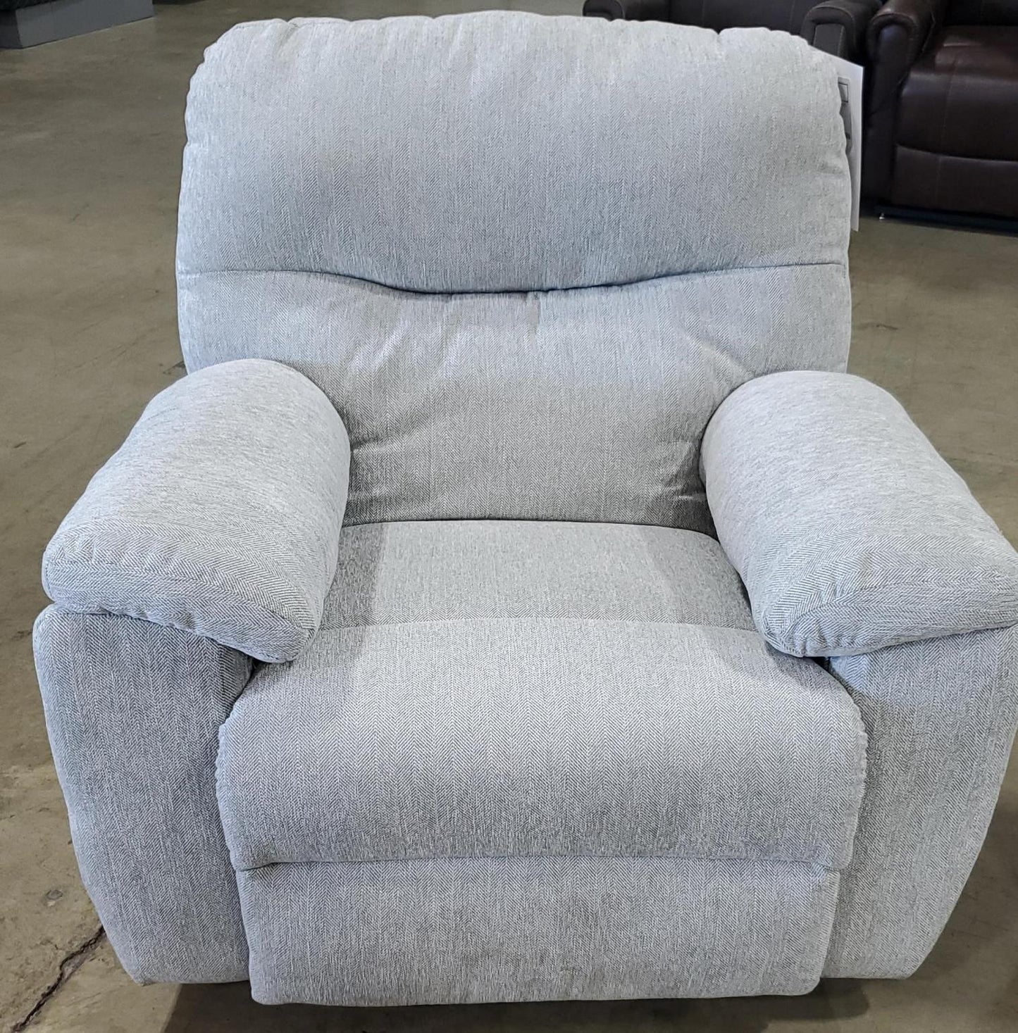 WEEKLY or MONTHLY. Stunning Griffith Recliner