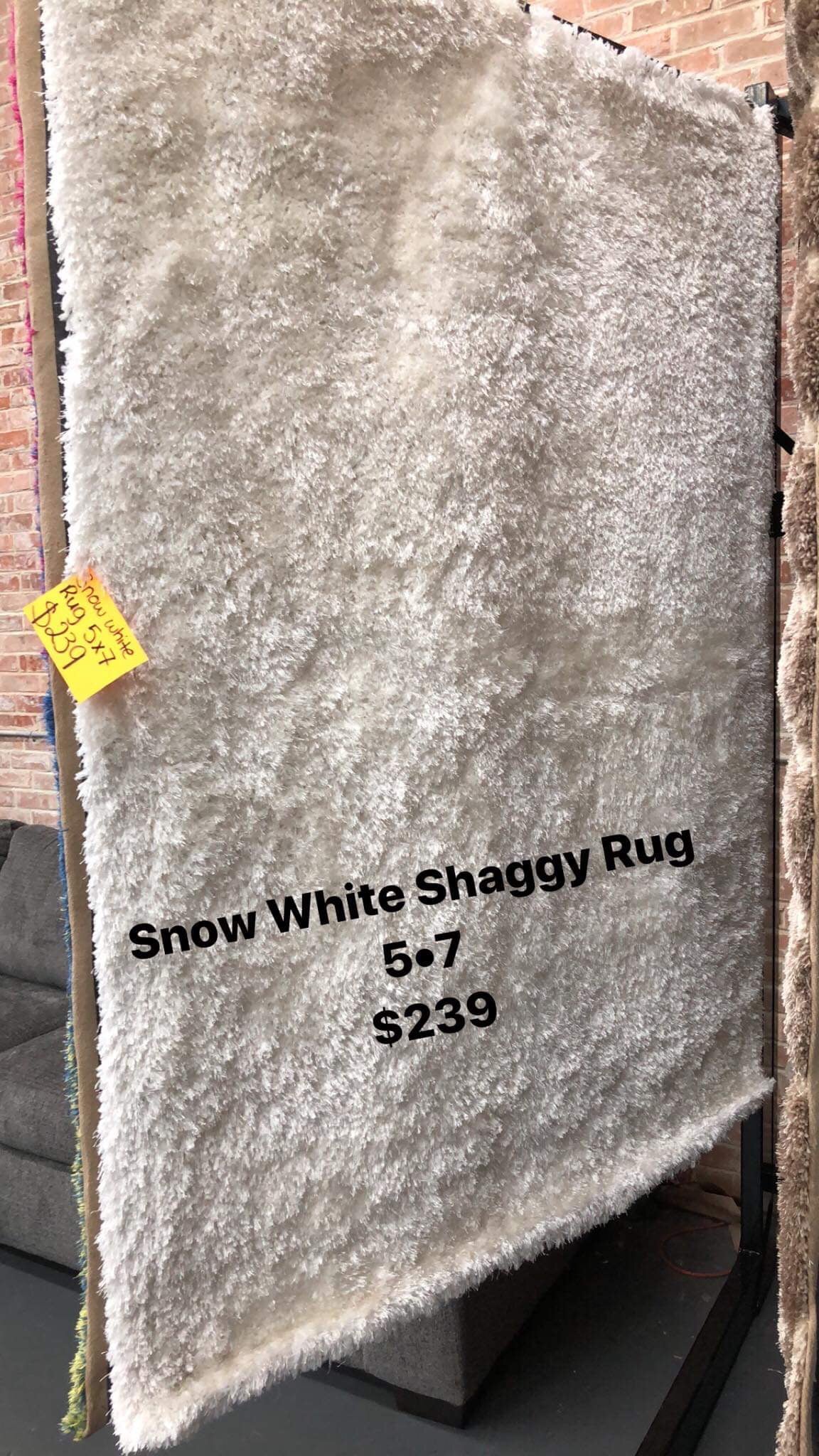 5x7 Snow White Shaggy Rug