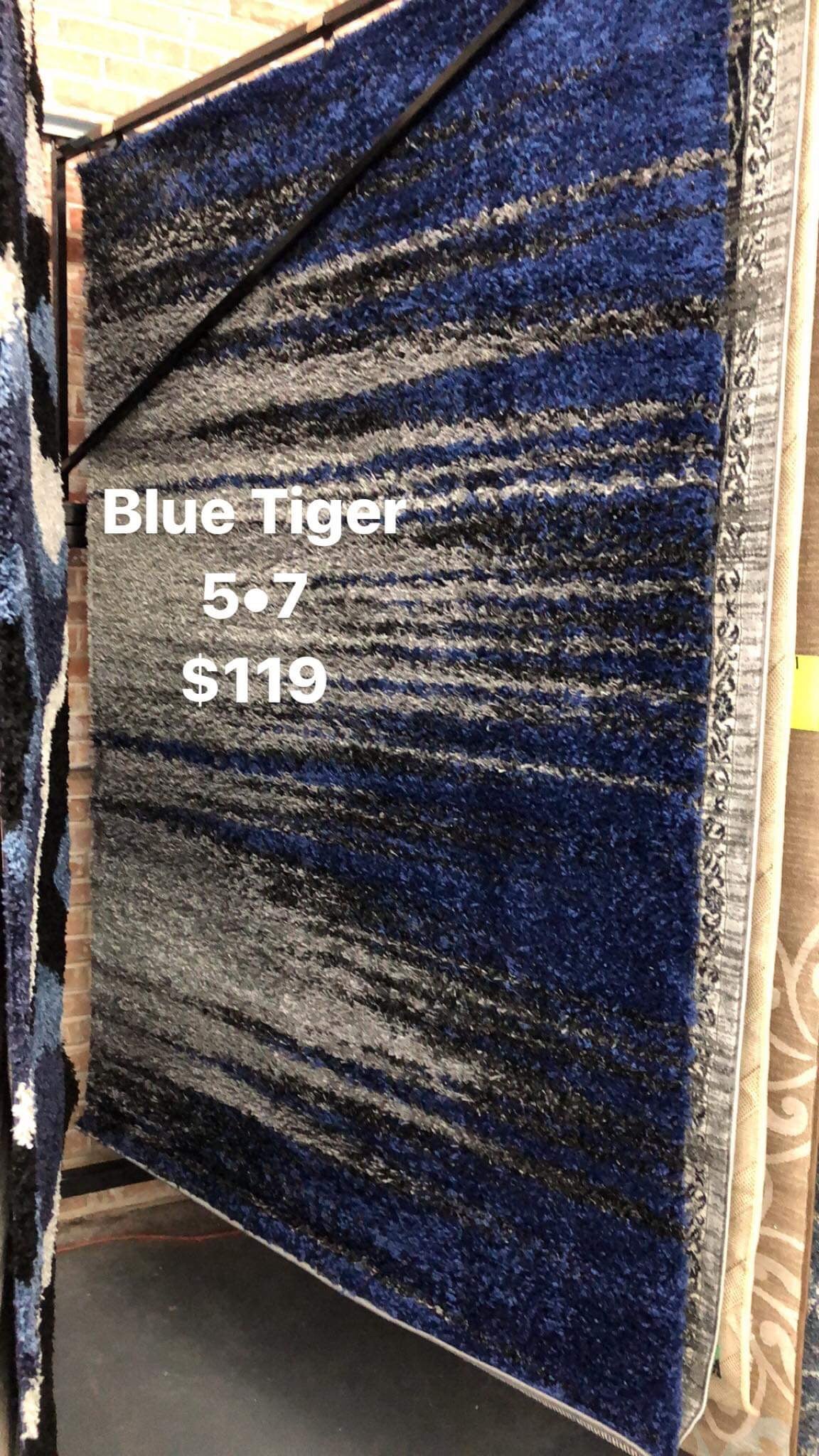 5x7 Blue Tiger Rug