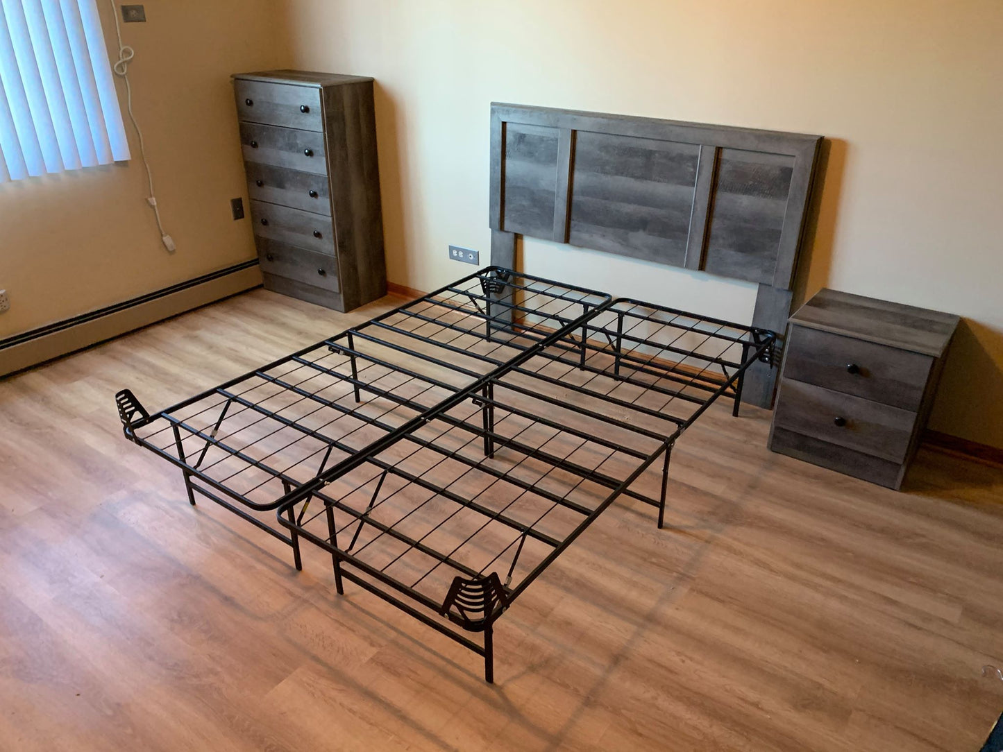 Twin Platform Bed Frame (Space saver bed / bed risers)