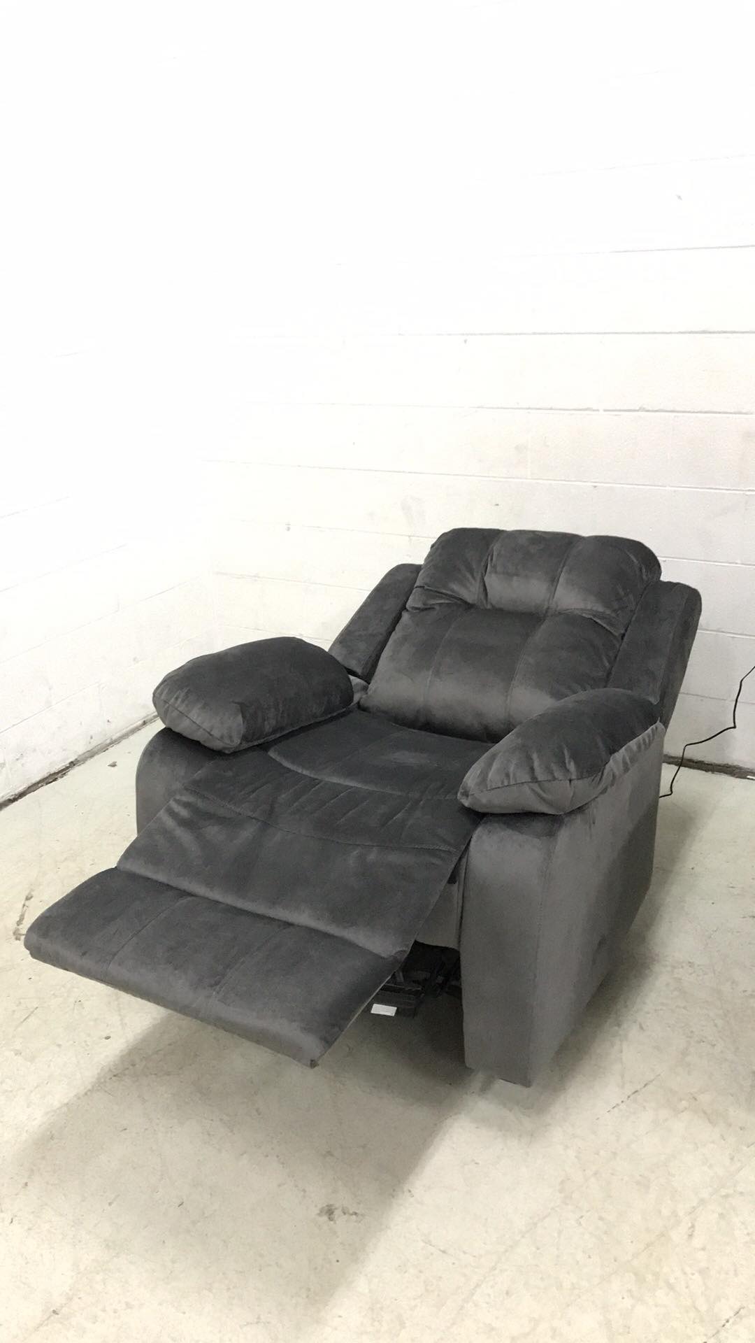 WEEKLY or MONTHLY. Urbino Oyster POWER Chaise Recliner