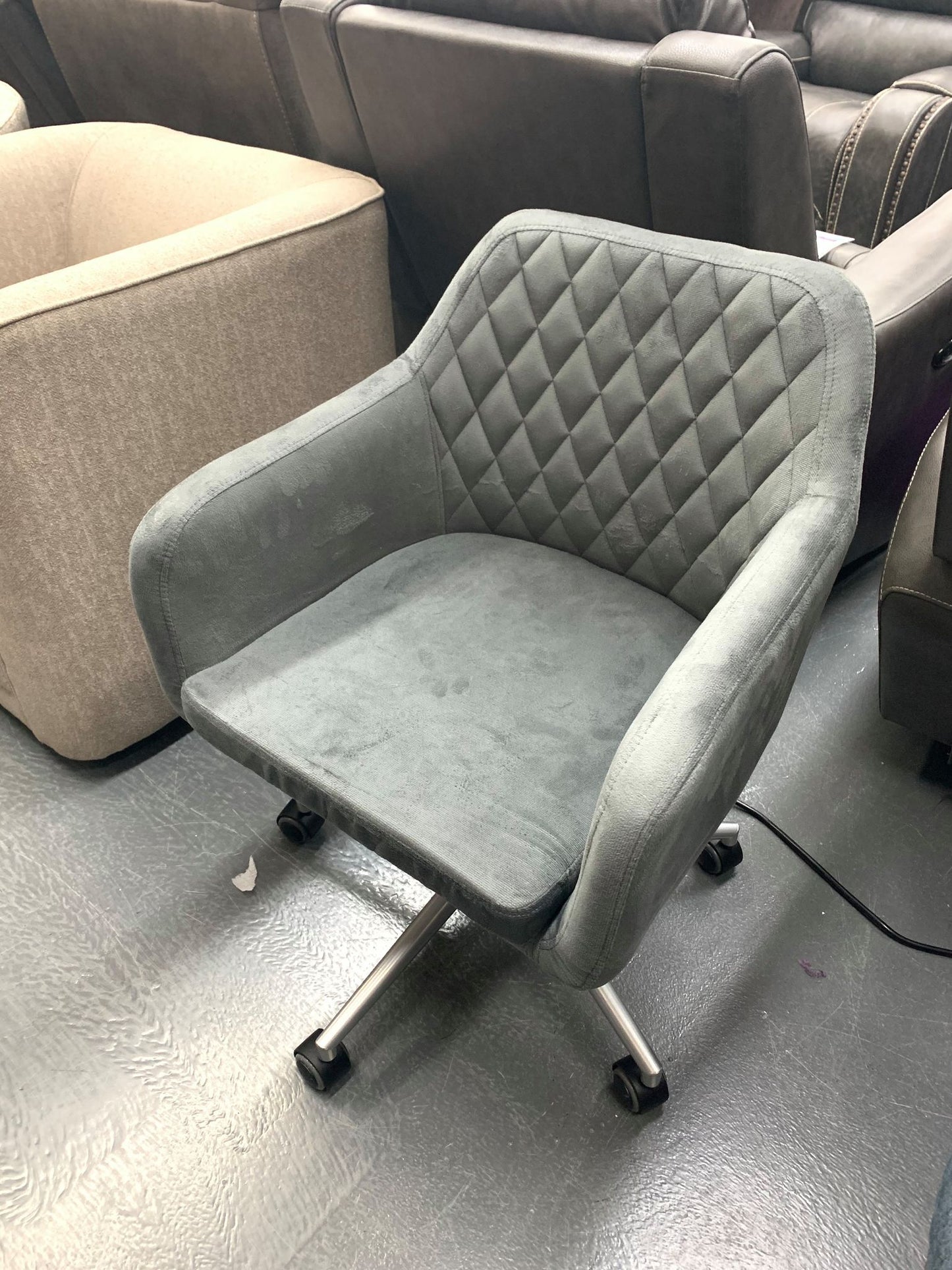 Vance Gray Quilted Office Chair