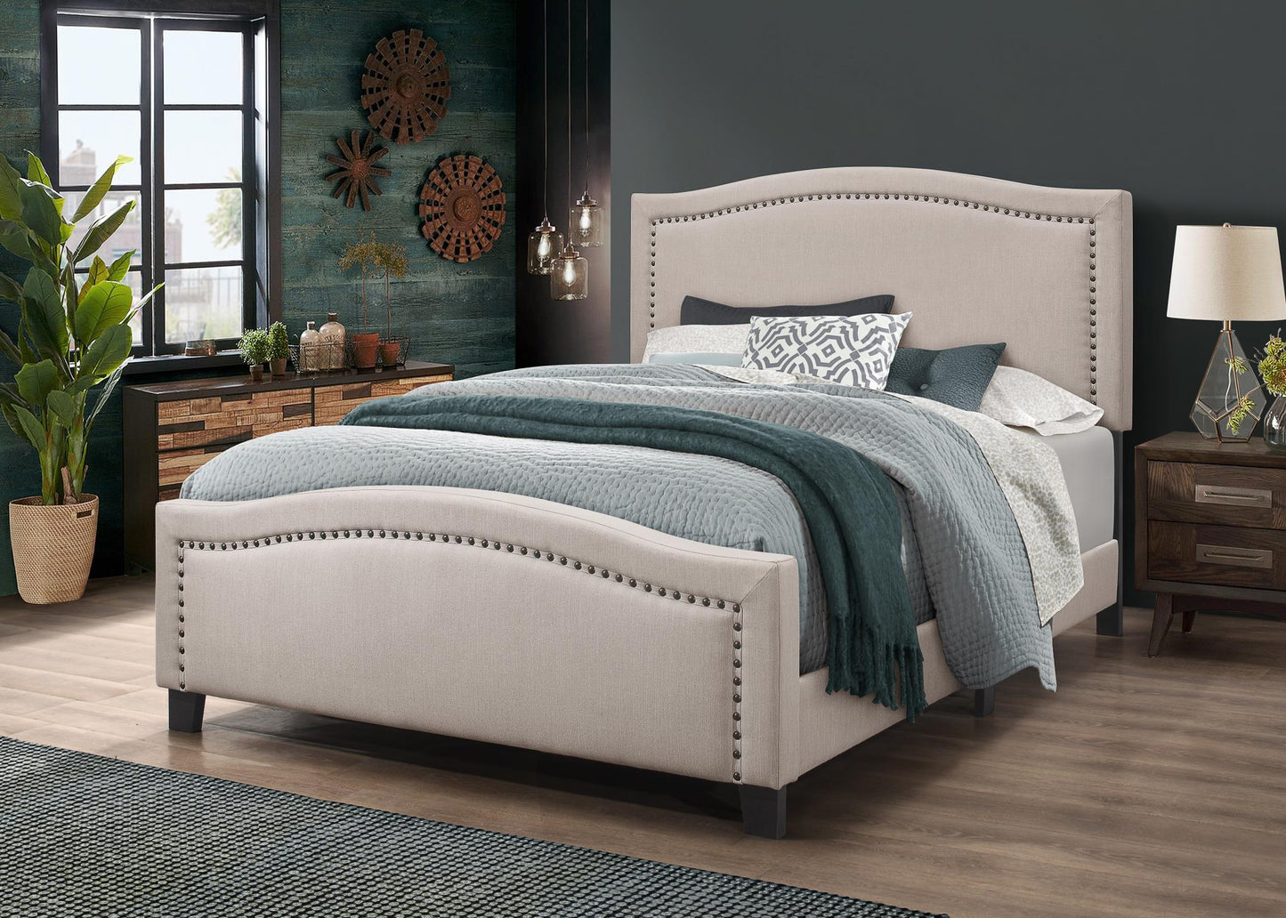 WEEKLY or MONTHLY. Lisa Queen Bed
